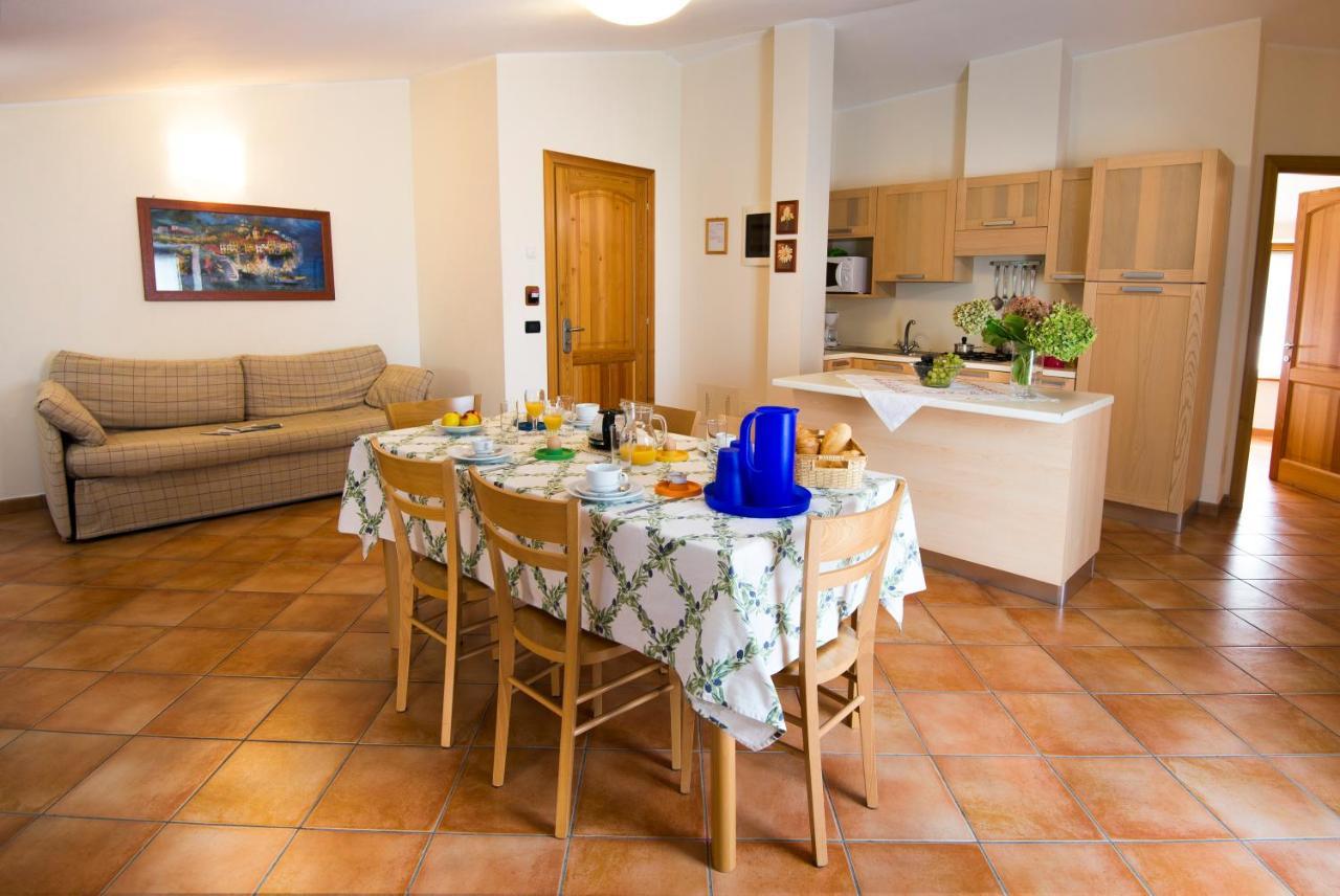 Residence Corte Camaldoli Garda  Exteriér fotografie