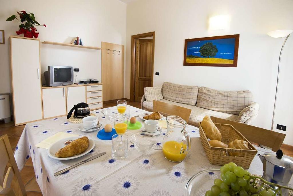 Residence Corte Camaldoli Garda  Exteriér fotografie