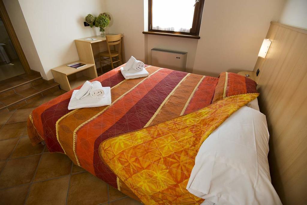 Residence Corte Camaldoli Garda  Exteriér fotografie