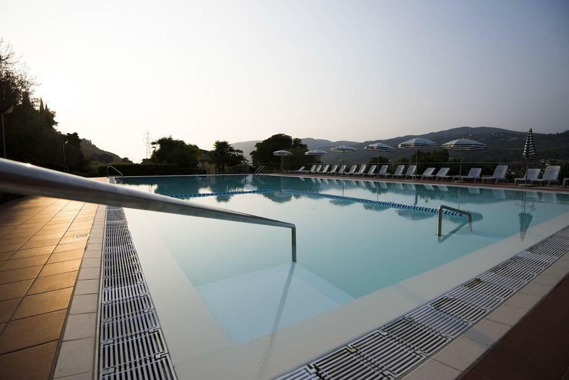 Residence Corte Camaldoli Garda  Exteriér fotografie